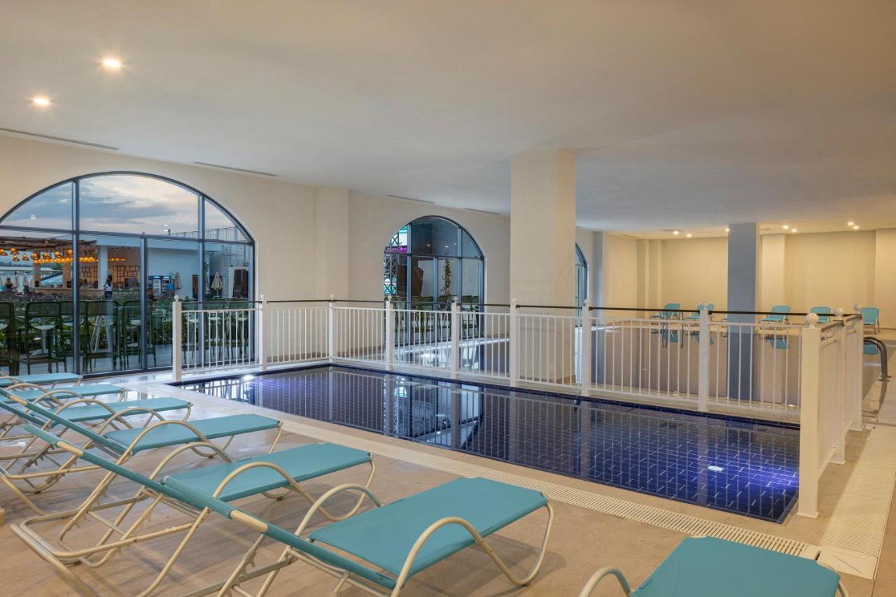 Arcanus Hotels Trendline Side Exterior foto