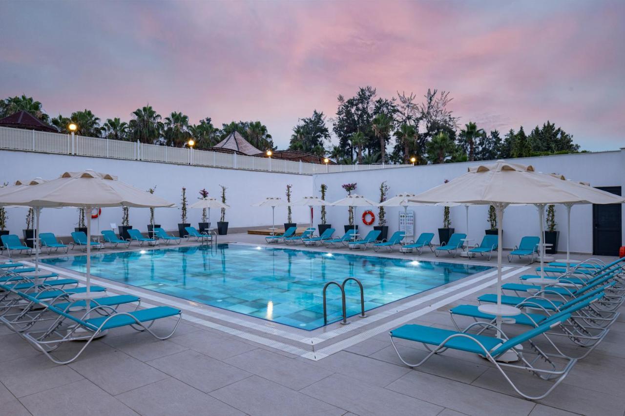 Arcanus Hotels Trendline Side Exterior foto